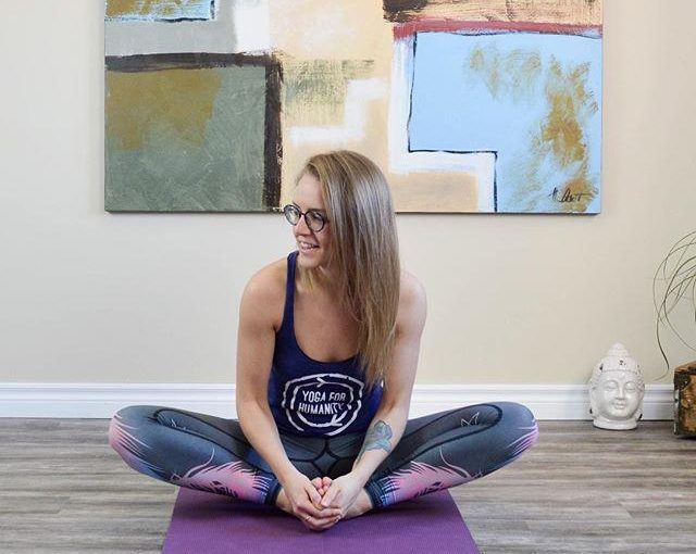 Shayah Muller – Yoga Instructor